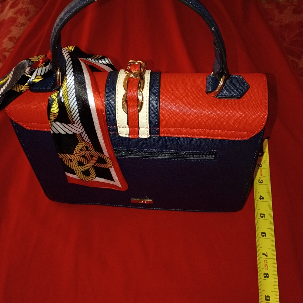 Authentic NEW - Picture 8 of 9